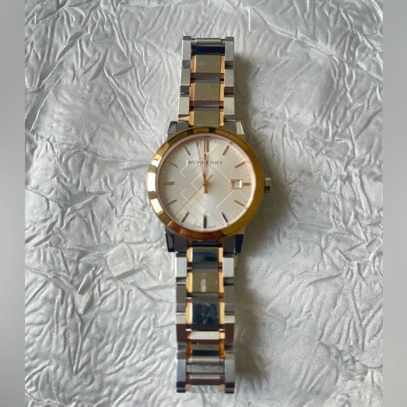 BU 9006 Burberry Two-Tone Silver and Rose Gold Watch - Picture 3 of 6